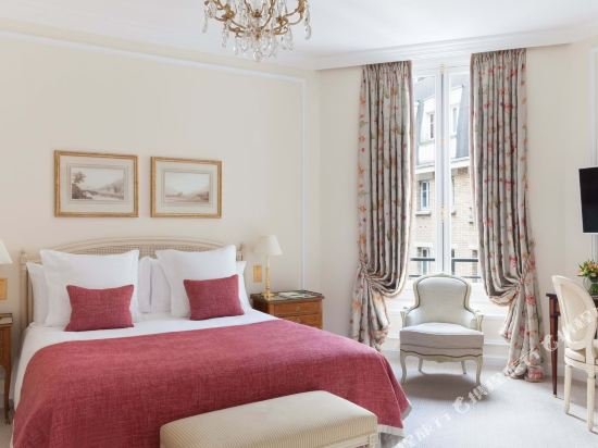 Фото Le Bristol Paris - an Oetker Collection Hotel