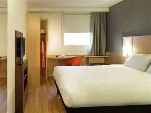 Гостиница Ibis Styles Boulogne Centre Cathédrale
