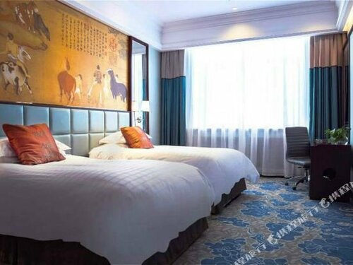 Гостиница GreenTree Alliance Hulunbeier Zhalantun Railway Station Hotel в Чжаланьтуни