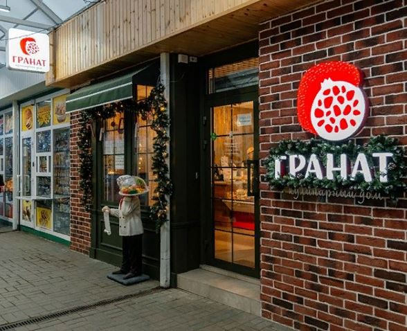 Мен Эсперанза Гоместің сиськи мен кискасын табам, ал ол порно сипалау арқылы жоғары алады! Қаншық