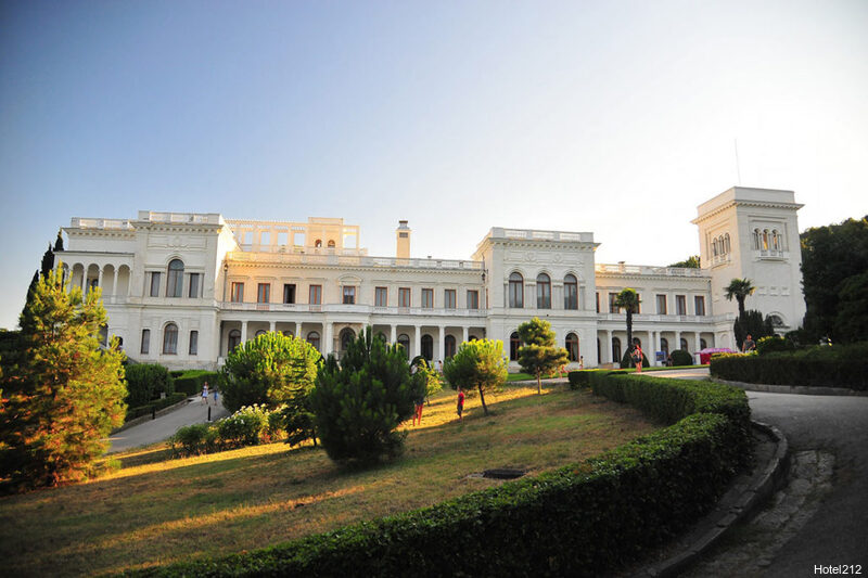 Фото отеля 1