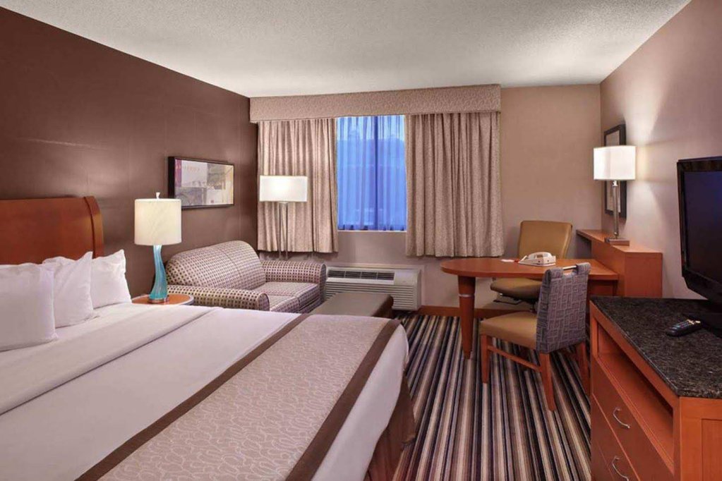 Фото Holiday Inn Express Akron Nw - Fairlawn, an Ihg Hotel