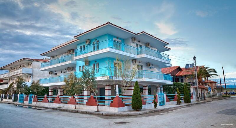 Фото отеля 1