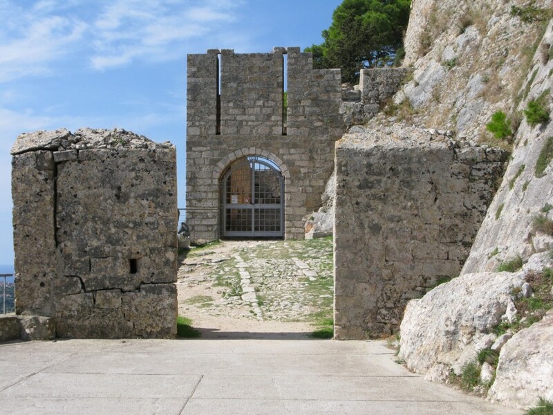 Фото Stella Hotel Apartments