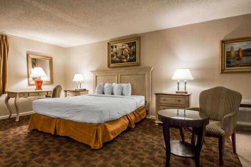 Гостиница Americas Best Value Inn Torrington Ct