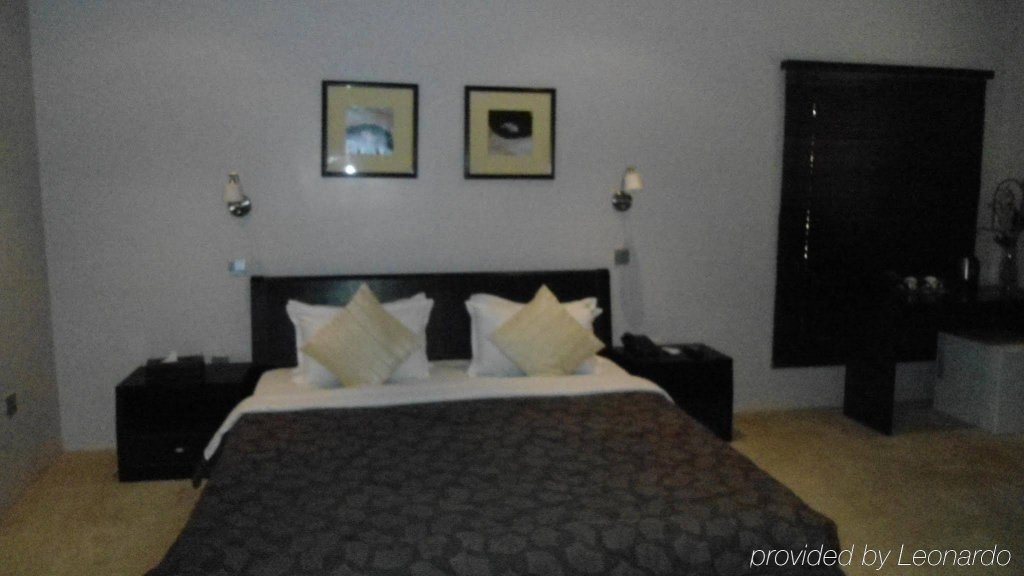 Фото Thornberry Pearl Manor Suites