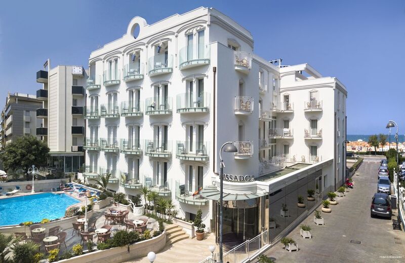 Фото Hotel Ambassador