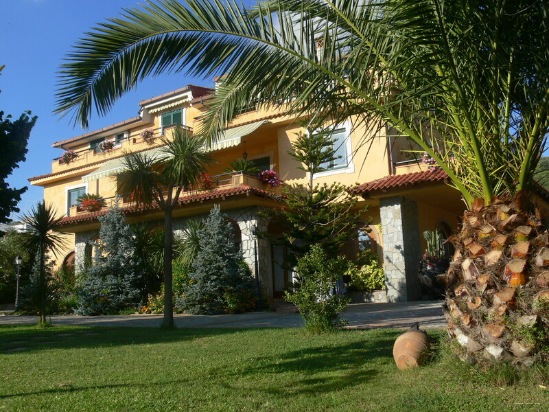 Фото Villamirella