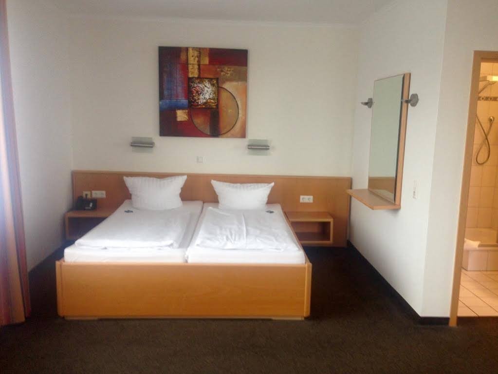 Фото Hotel Am Stadtpark