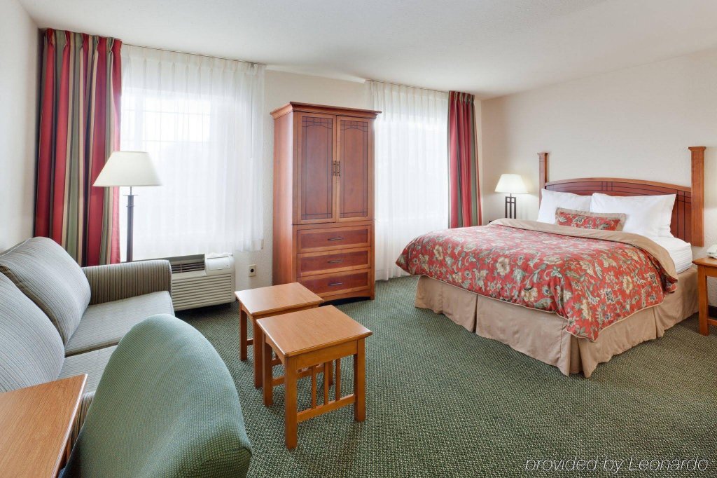 Фото Staybridge Suites Allentown West, an Ihg Hotel