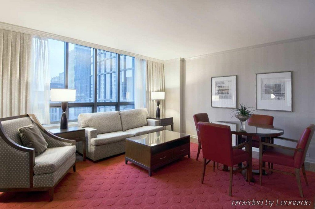 Фото The Marquette Hotel, Curio Collection by Hilton