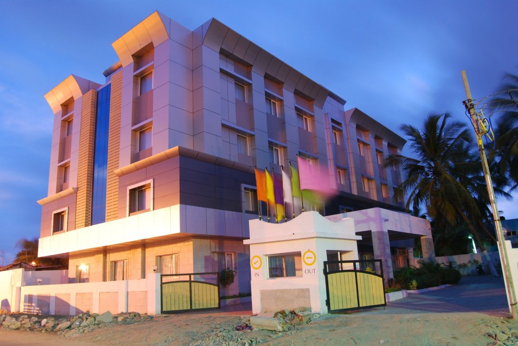 Фото отеля 1