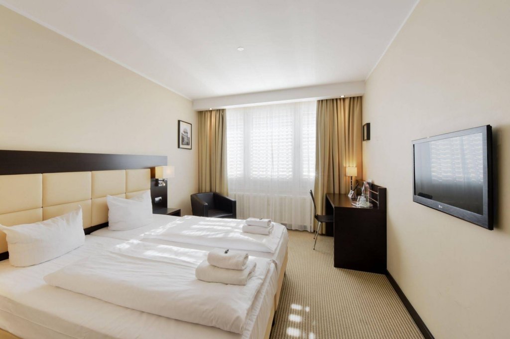 Фото Zi Hotel & Lounge