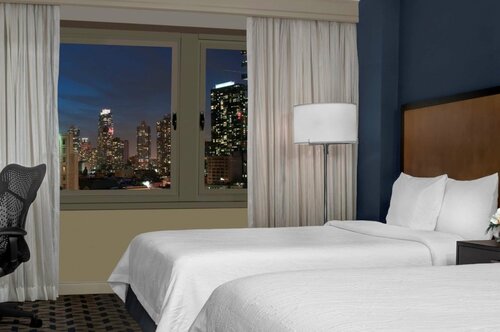 Гостиница Hilton Garden Inn Times Square в Нью-Йорке