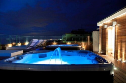 Внешний вид отеля Hotel Commodore в Червии, фото 4