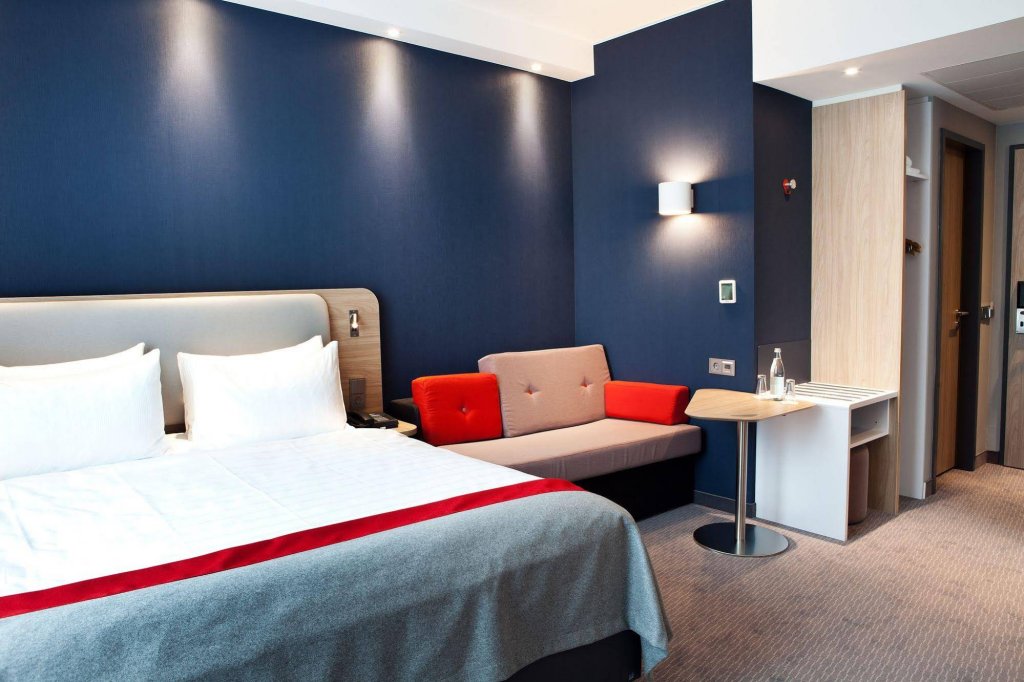 Фото Holiday Inn Express Siegen, an Ihg Hotel