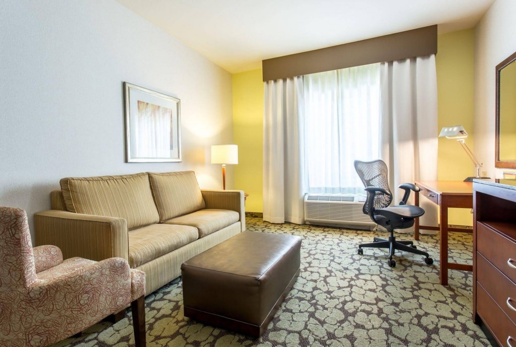 Фото Hilton Garden Inn San Diego/Rancho Bernardo