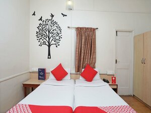 Гостиница Hotel Bhooshan Sivajinagar