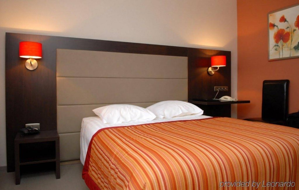 Фото Golden Tree Hotel