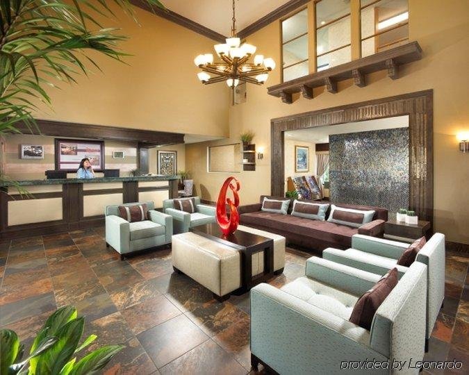 Фото Candlewood Suites Ontario - Convention Center