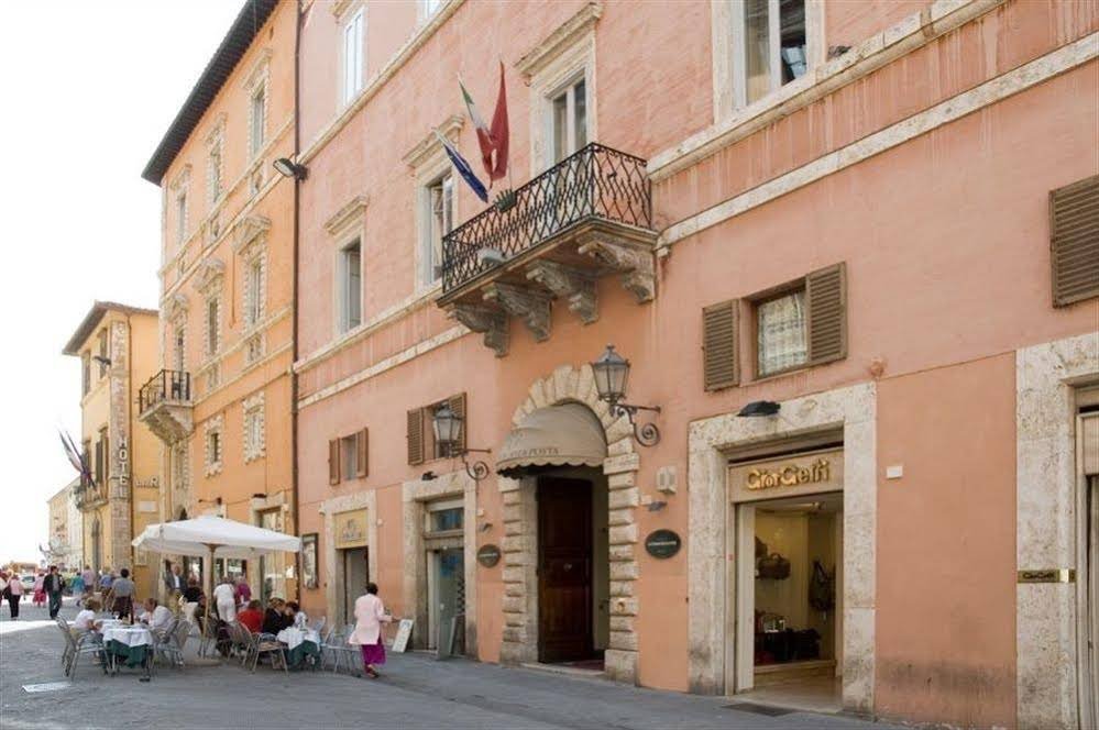 Фото Locanda della Posta Boutique Hotel