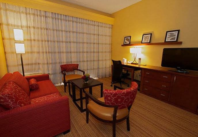 Фото Courtyard by Marriott Shreveport Airport