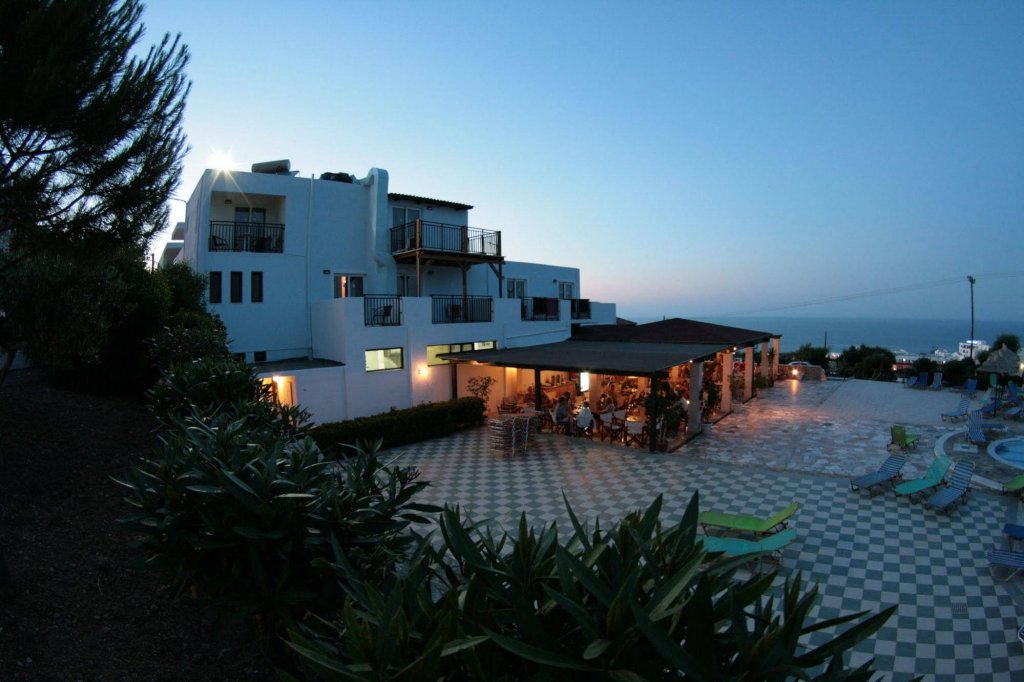 Фото Semiramis Village