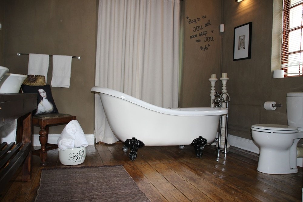 Фото La Montagne Bed & Breakfast