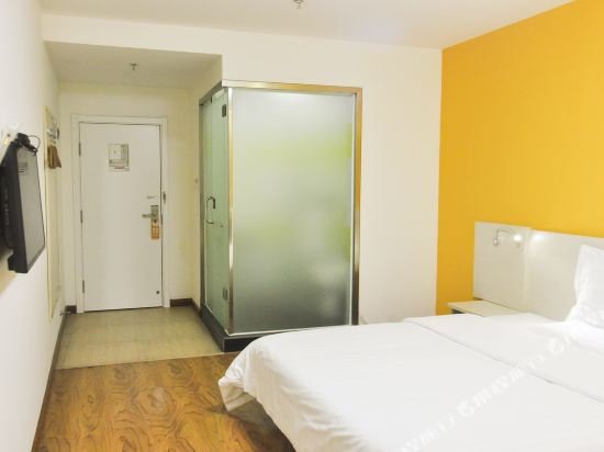 Фото 7 Days Inn Chifeng Passenger Terminal Branch