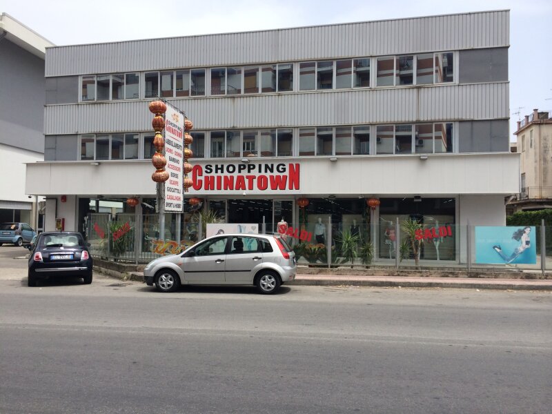 Shopping mall Shopping Chinatown, Messina, photo