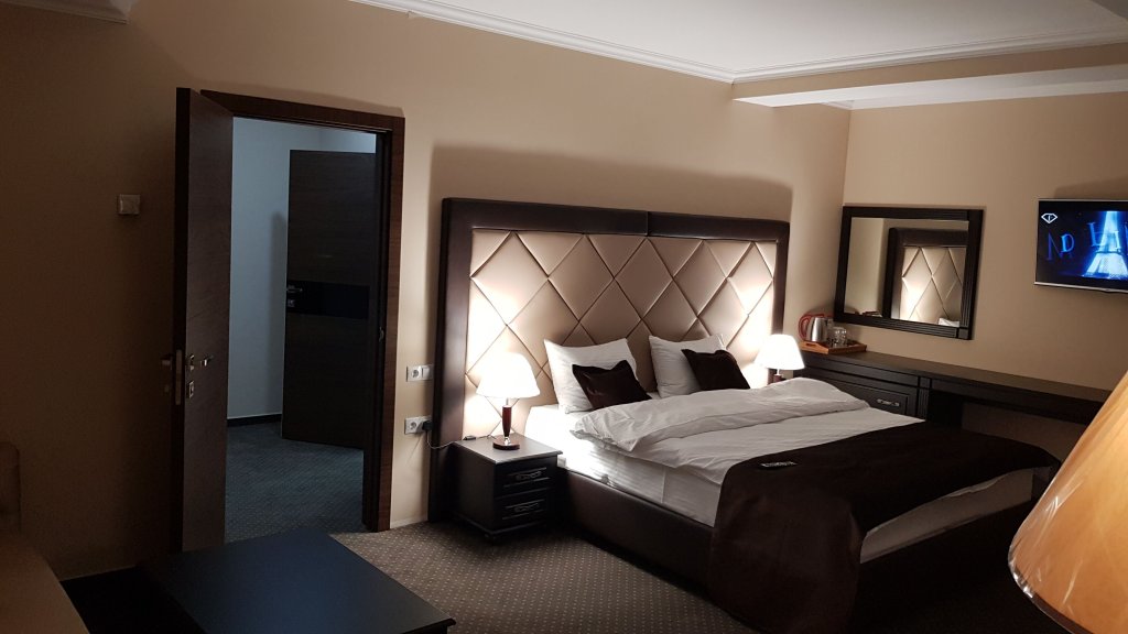 Фото Гранд-Отель Bernardazzi 38