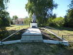 Павшим в годы Великой Отечественной войны (selo Moshki, Sadovaya ulitsa, 18), monument, memorial