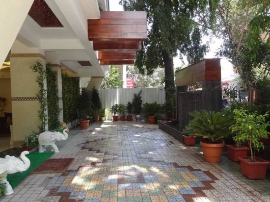 Фото The Grand Tulip