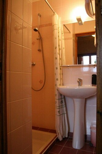 Гостиница L'Auberge de la Croix Perrin