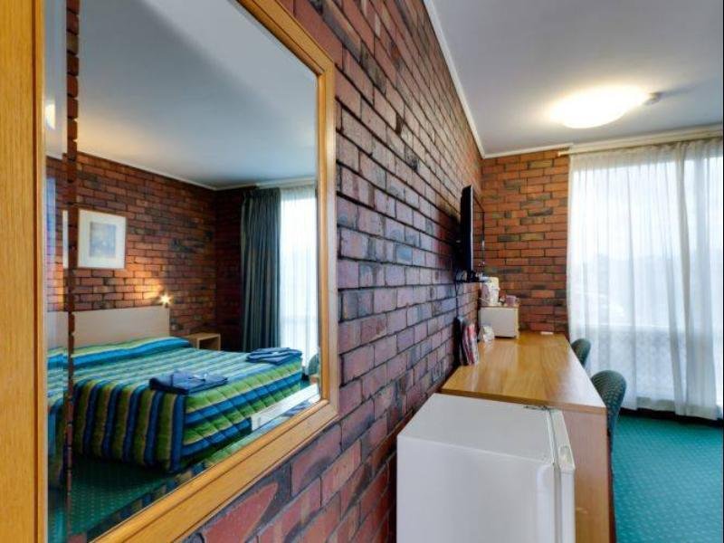 Фото Enfield Motor Inn