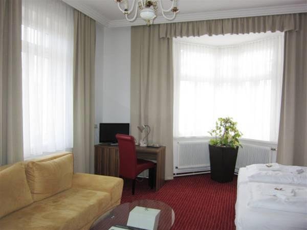 Фото Stadthotel Hauser Eck