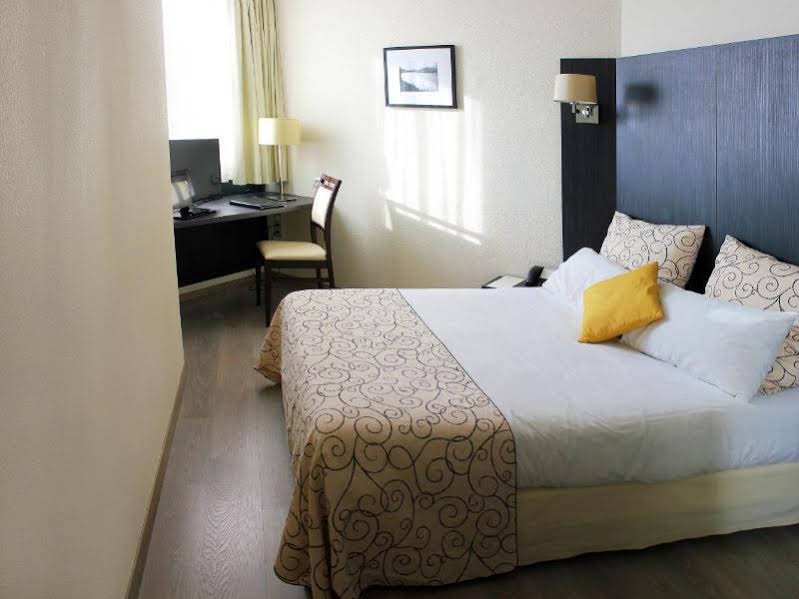 Фото Hotel Le Bayonne