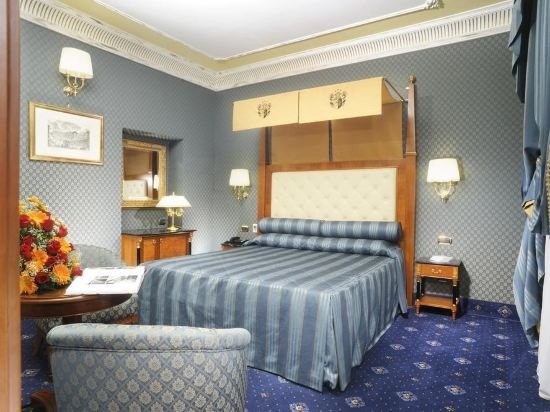 Фото Hotel Manfredi Suite in Rome