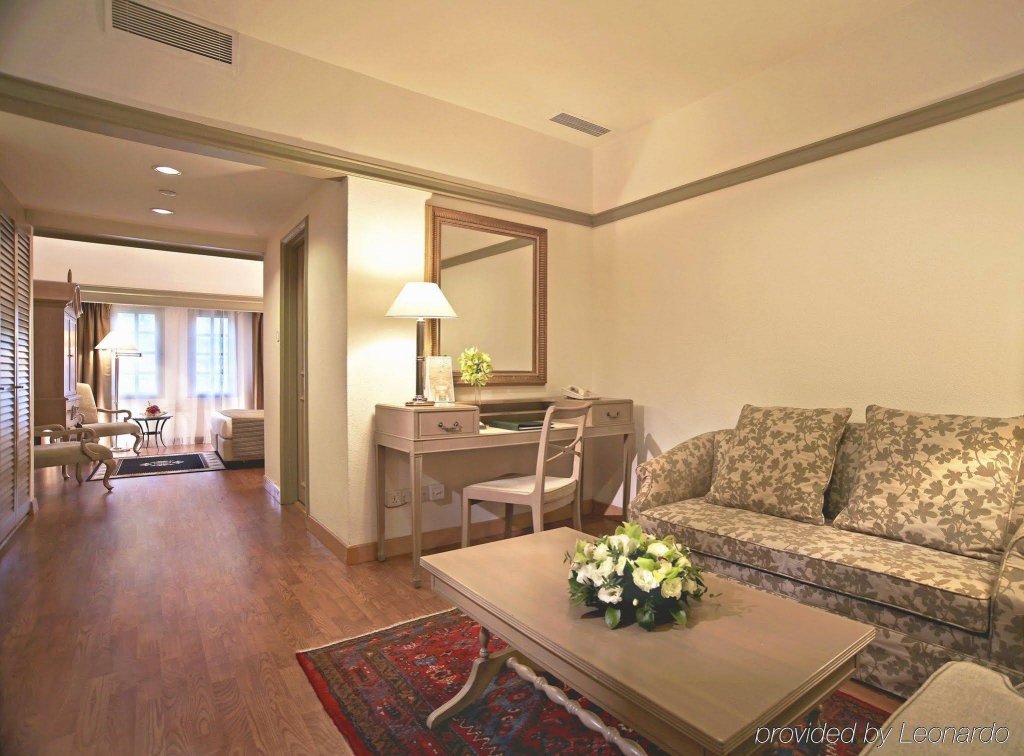 Фото Goodwood Park Hotel