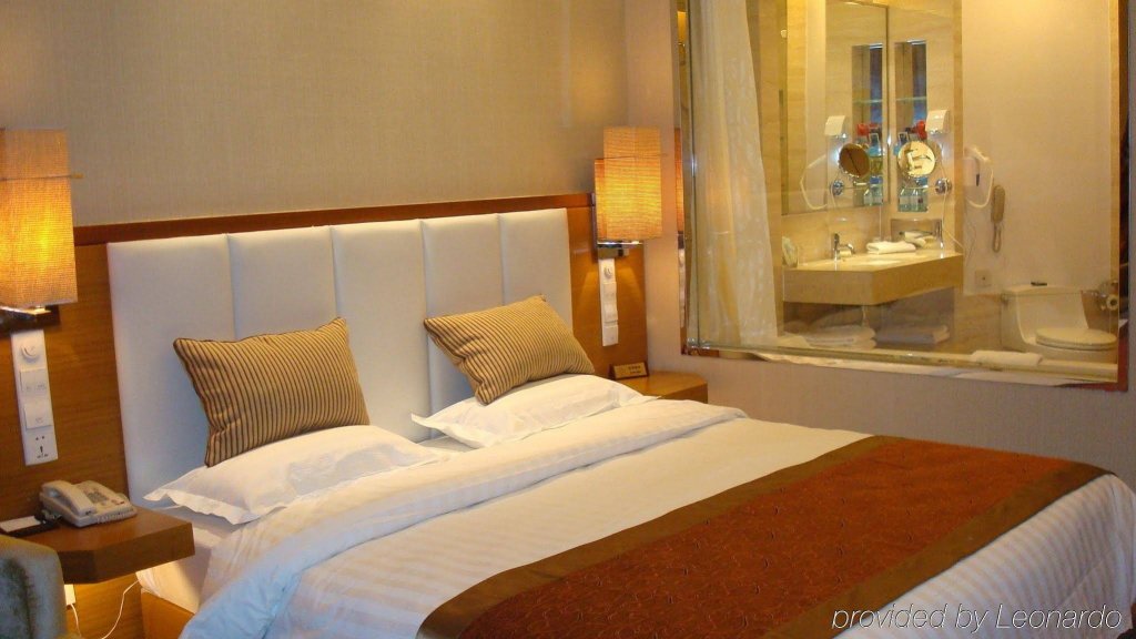 Фото Ac Embassy Hotel