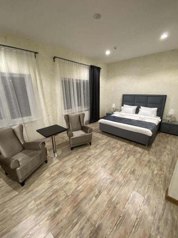 Фото Премьера