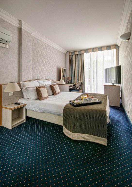 Фото Hotel Juliana Cannes