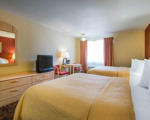 Гостиница Quality Inn & Suites Weed - Mount Shasta