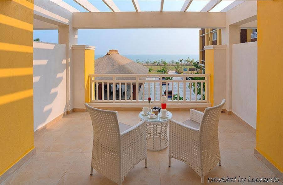 Фото Mayfair Heritage, Puri