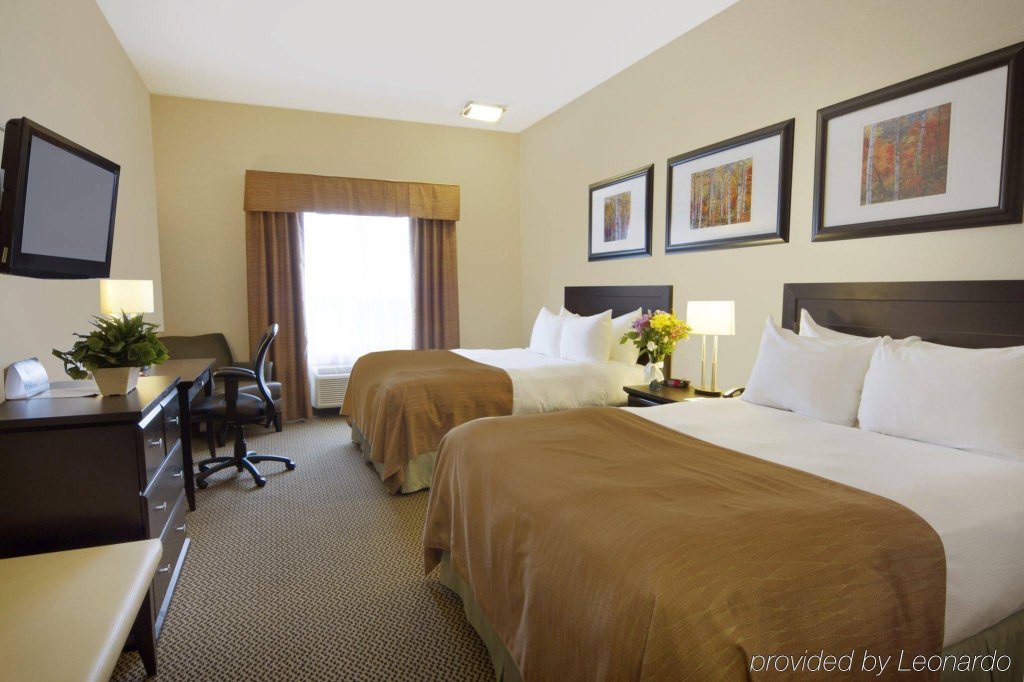 Фото Best Western Wainwright Inn & Suites