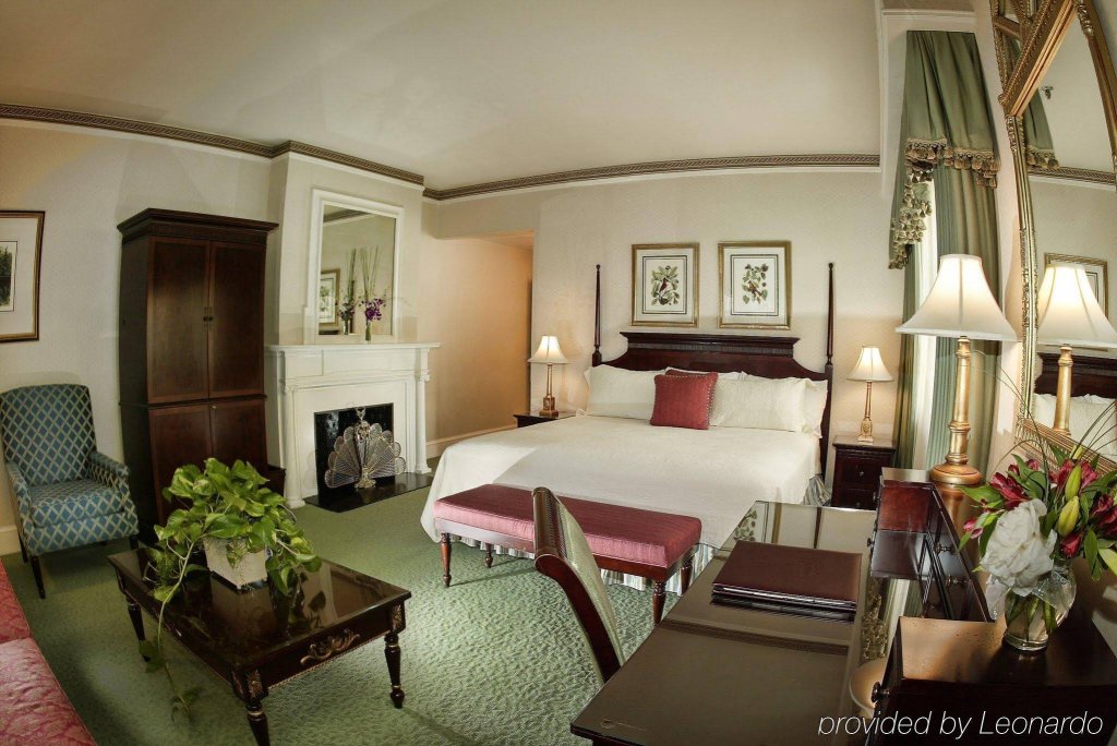 Фото The Jefferson Hotel