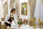 White Tree (Demyana Bednogo Street, 3) ، مطعم