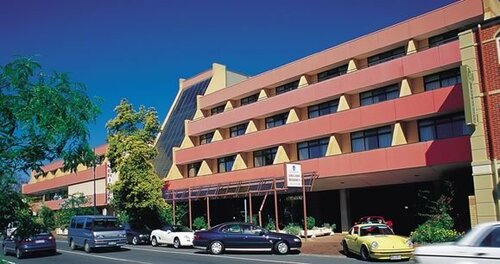 Внешний вид отеля Comfort Hotel Adelaide Meridien в Аделаиде, фото 1
