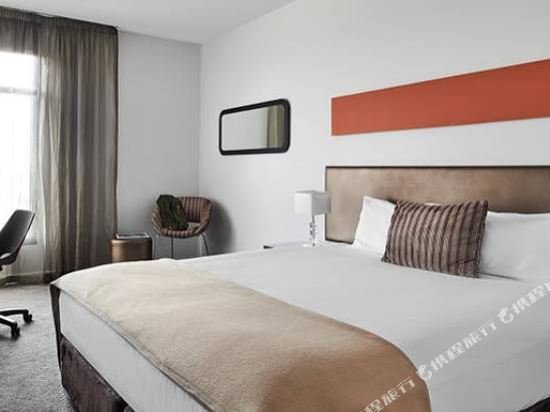 Фото  Dandenong Central Apartment