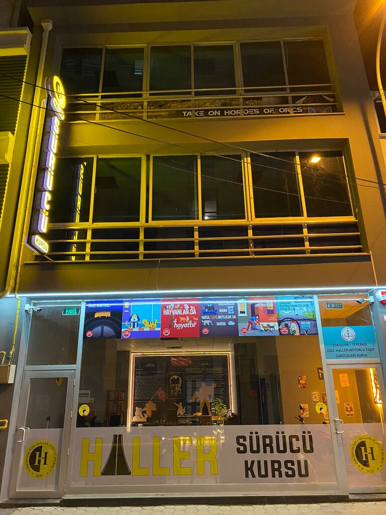 مدرسة لتعليم القيادة Eskisehir Haller Driving School ، إسكي شهر، صورة